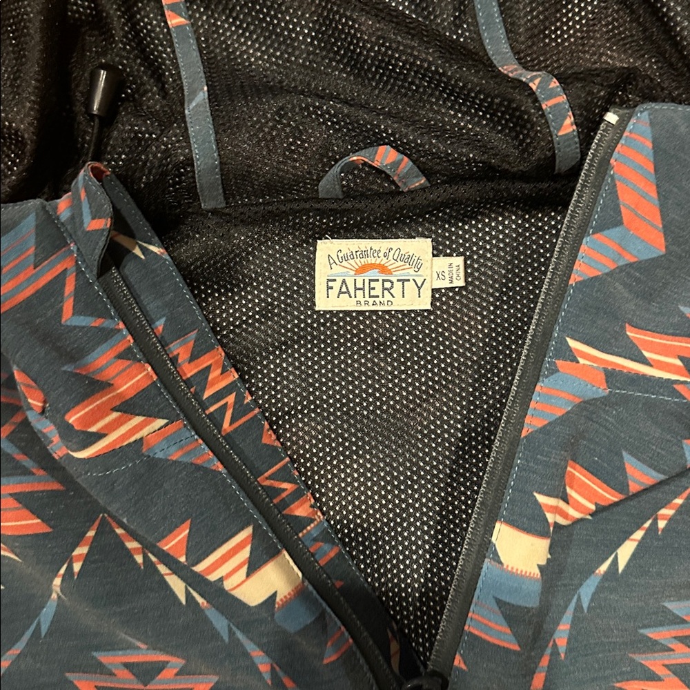 Faherty Geometric Hooded Jacket in Blue and Red. - Picture 2 of 2